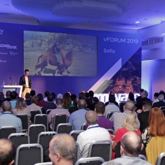 vForum_2019_4.jpg